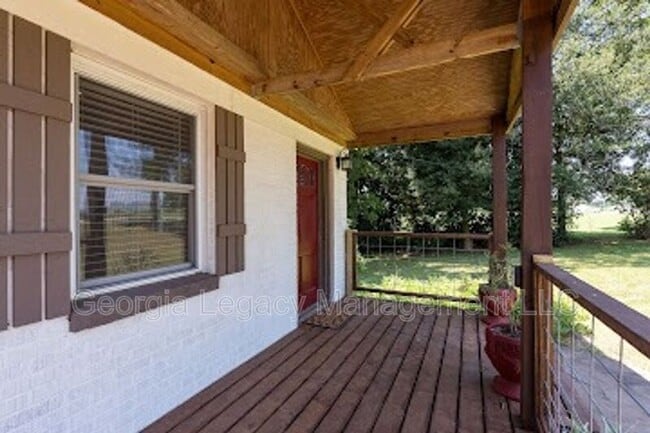 Building Photo - 2615 W Main St