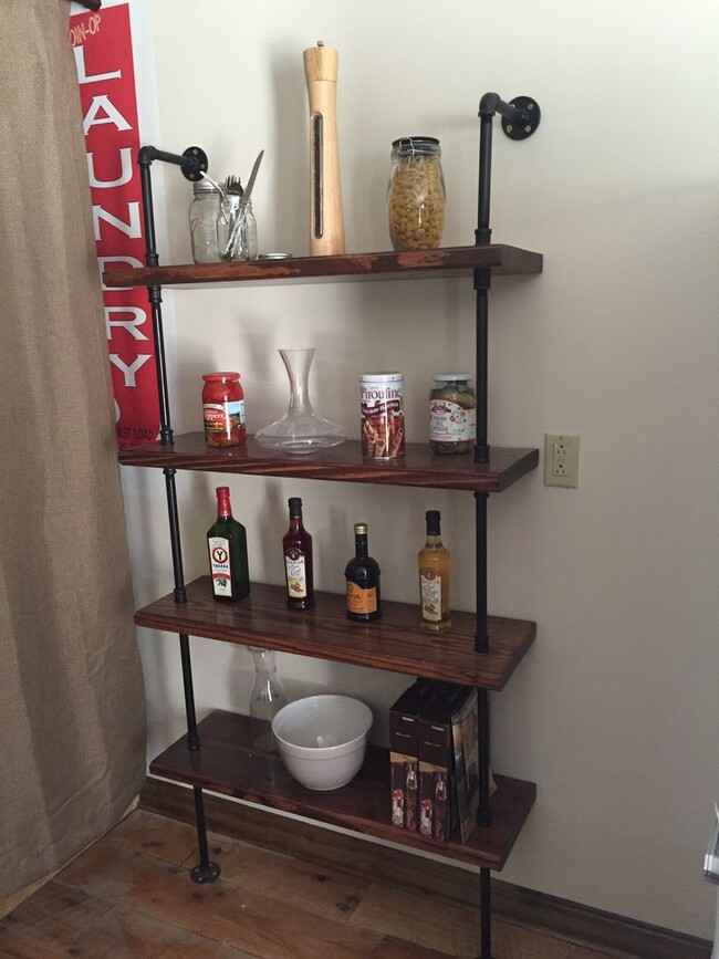 Building Photo - BEAUTIFUL, BRIGHT AND OPEN 1 BED, 1BATH  HOUSE IN HEART OF NOIRTHSIDE- AVAIL NOW!