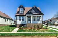 Building Photo - 414 Traditions Blvd