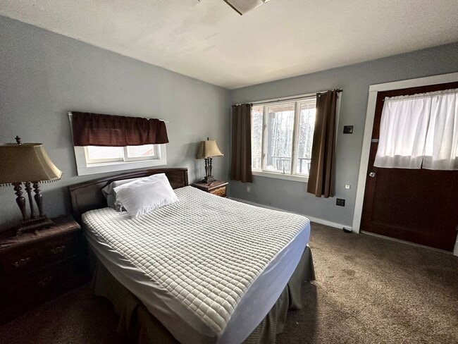 Building Photo - 34420 Thorpe Ct