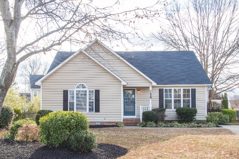 Primary Photo - 15 Olde Charles Towne Ct