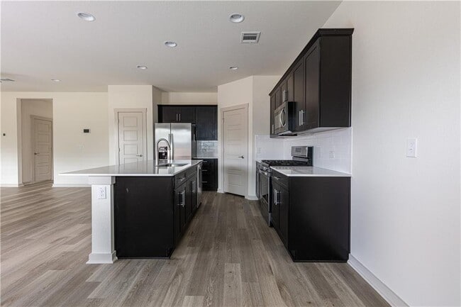 Building Photo - 1801 Bonham Ln