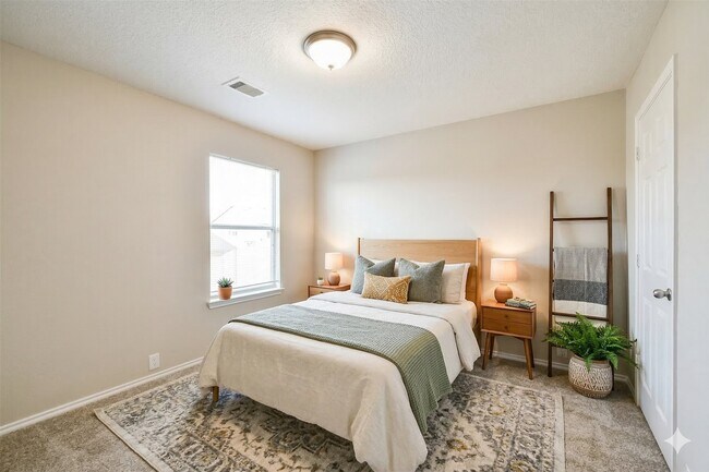 Building Photo - 6203 Gillian Park Dr