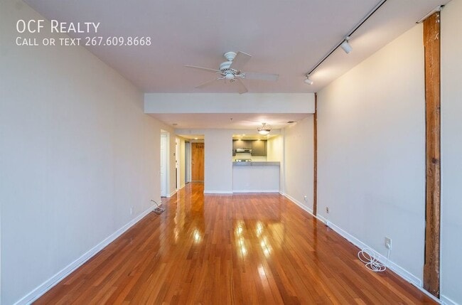 Building Photo - 301 Race St