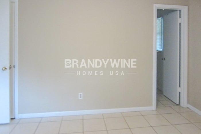 Building Photo - 6433 Sardina Blvd