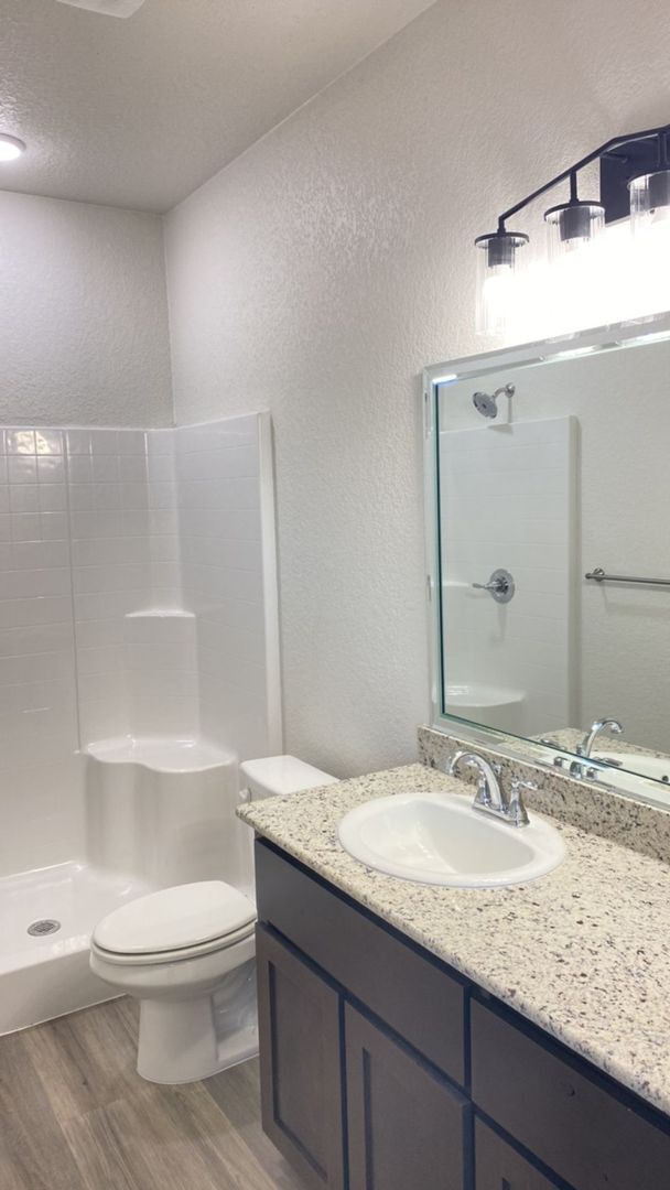 Building Photo - 118 Leon Ln