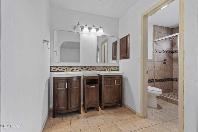 Building Photo - 11941 Arrow Knoll Cir