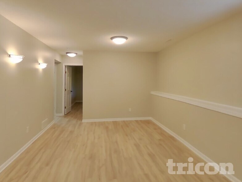 Building Photo - 1259 Irvine Dr