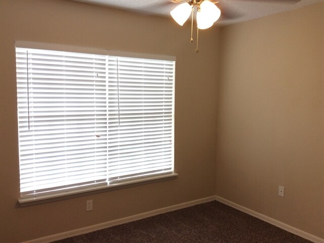 Building Photo - 4680 Greenhill St