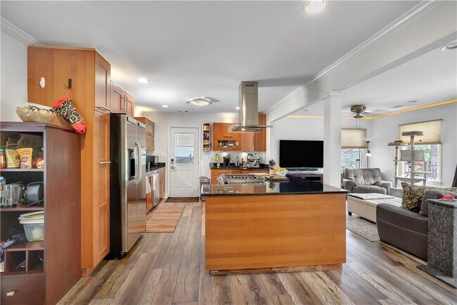 Building Photo - 1984 Mcjenkin Dr NE