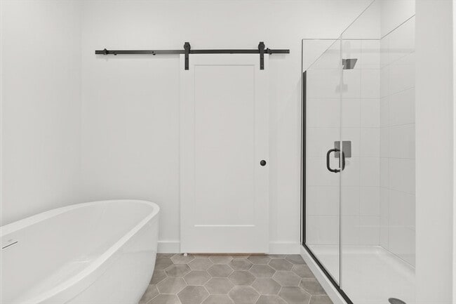 Building Photo - 635 Main St