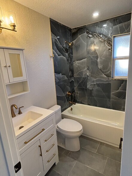 Building Photo - 2220 Ames St