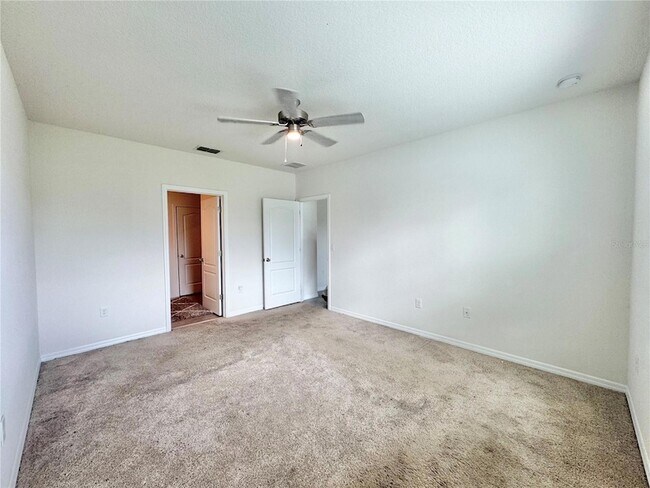 Building Photo - 632 Autumn Stream Dr