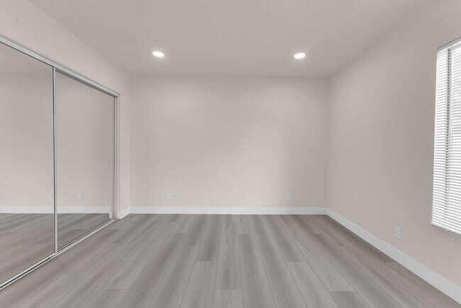 Building Photo - 83950 Avenida Serena