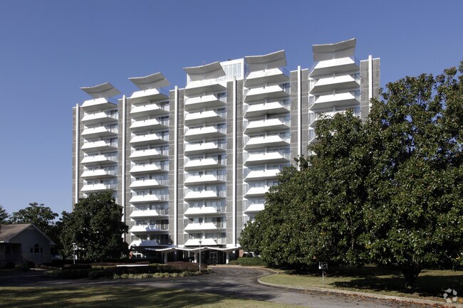 Primary Photo - Imperial House Apartments