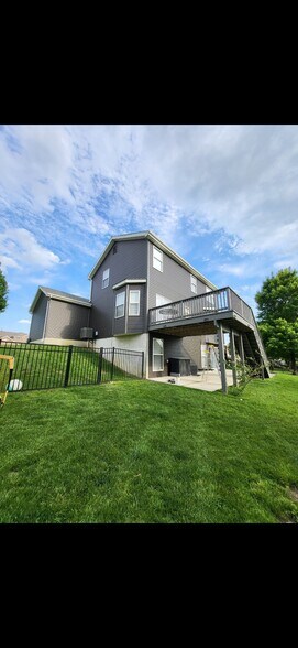 Building Photo - 861 Saybrook Falls Dr