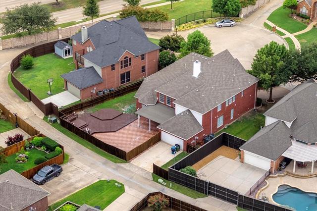 Building Photo - 1404 Parkwood Dr