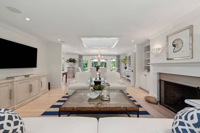 Building Photo - 35 Harris Ln