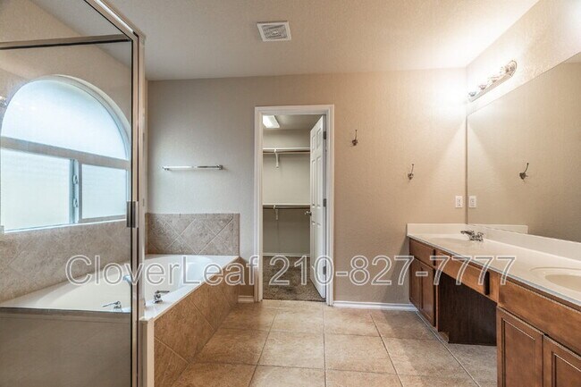 Building Photo - 409 Loch Lomond Dr