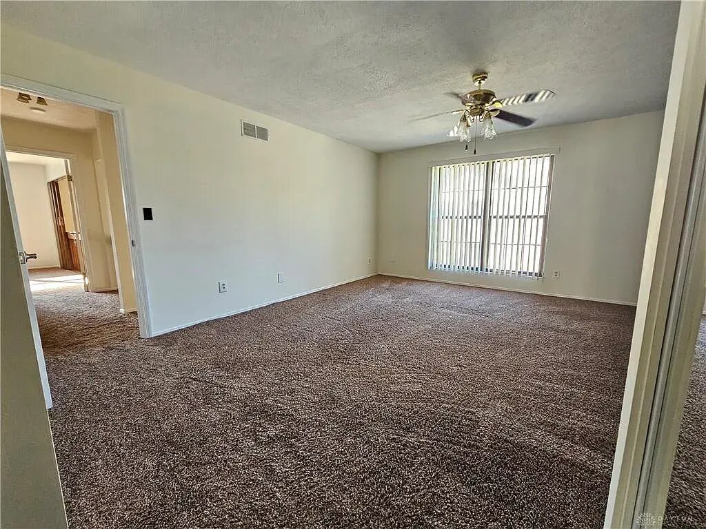 Building Photo - 1492 Sanzon Dr