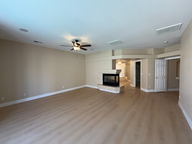 Building Photo - 11155 Grants Landing Ct