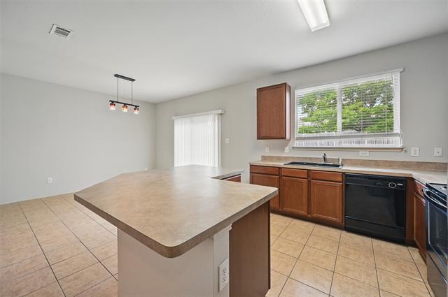 Building Photo - 3924 Cane River Rd