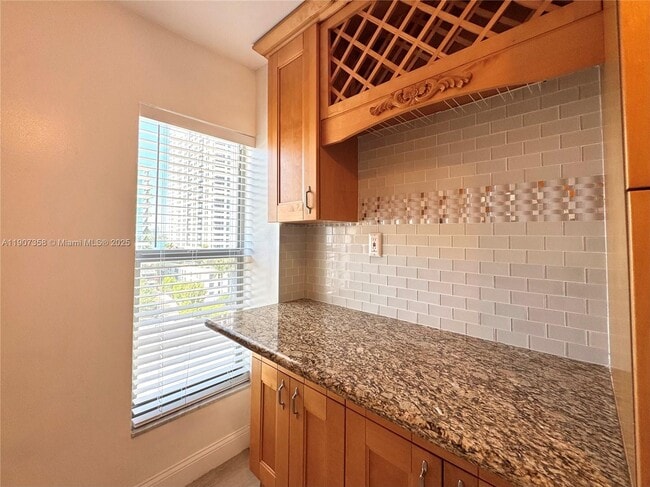 Building Photo - 1300 Alton Rd