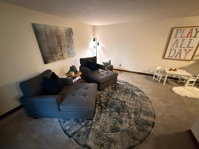 Building Photo - 805 Brandie Rd