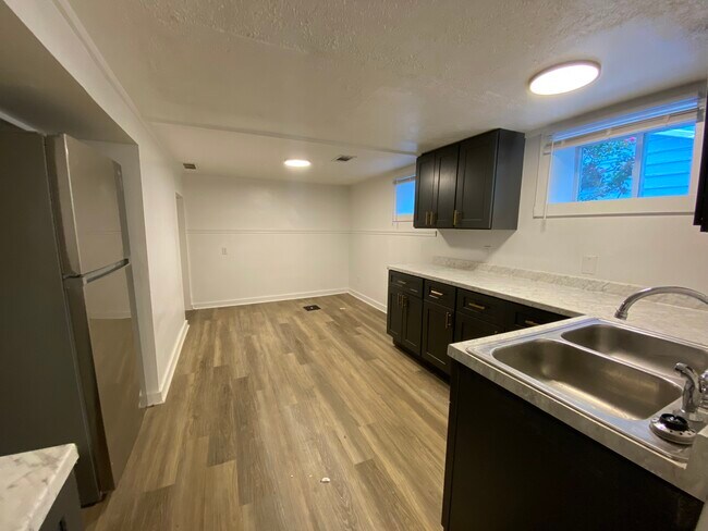 Building Photo - 4046 Taylor Blvd