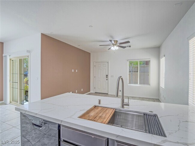 Building Photo - 7753 Petite Pillar Ct