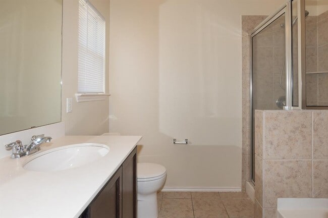 Building Photo - 333 Stella Gold Street