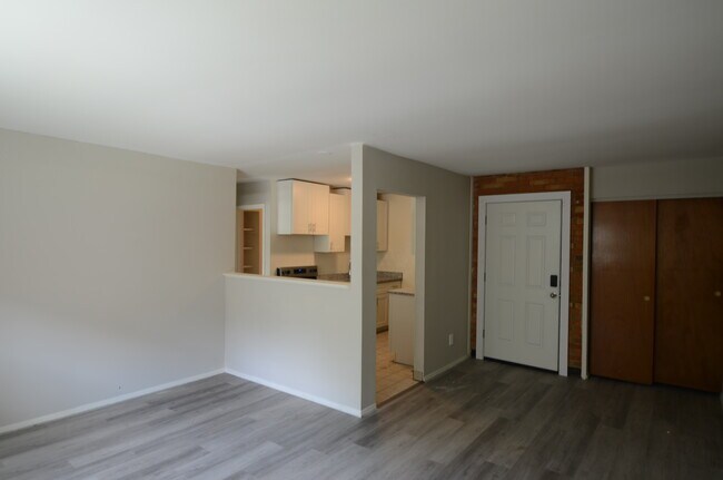 Building Photo - Norbend Apartments