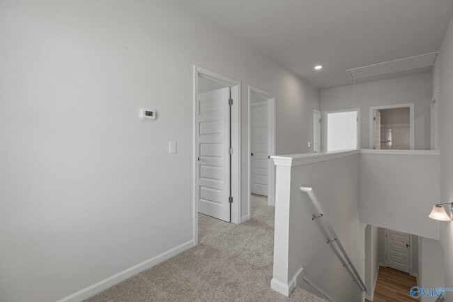Building Photo - 7202 Fox Gln Cir SE