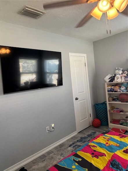 Building Photo - 304 53rd St W