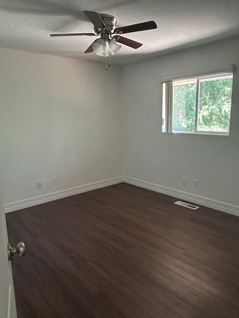 Building Photo - 492 Bruces Corner