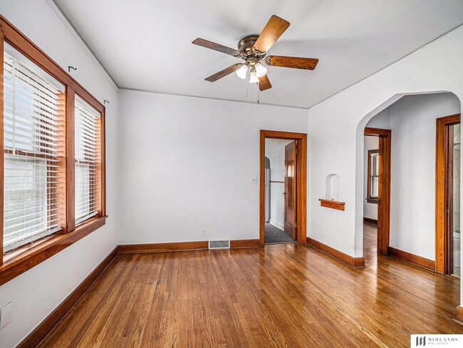 Building Photo - 815 Pierce St