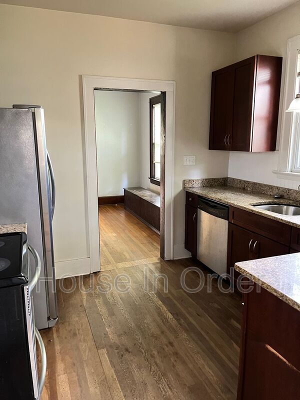 Building Photo - 809 Reed St