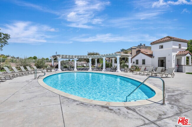 Building Photo - 24701 Cll Conejo