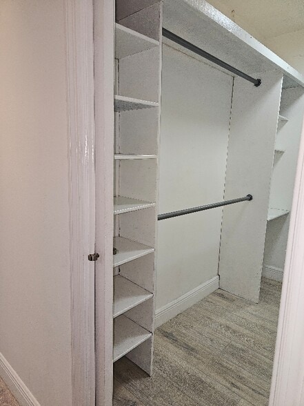 Building Photo - 1005 SW 15th Ave