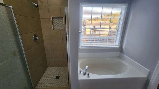 Building Photo - 370 Darter Run NW