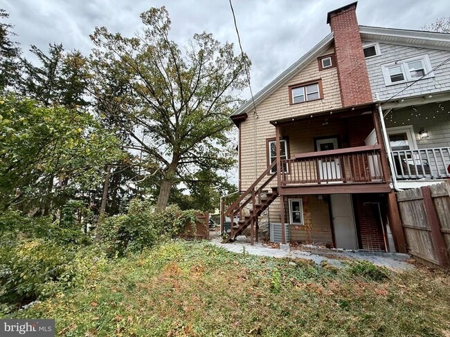 Building Photo - 415 Woodside Ave