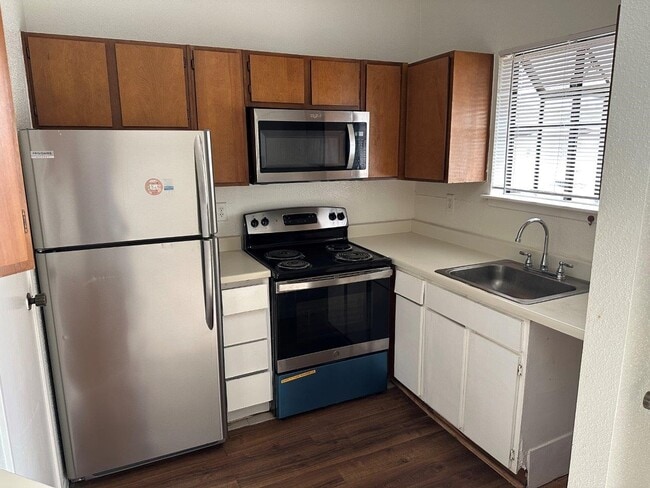 Building Photo - 7901 Cambridge St