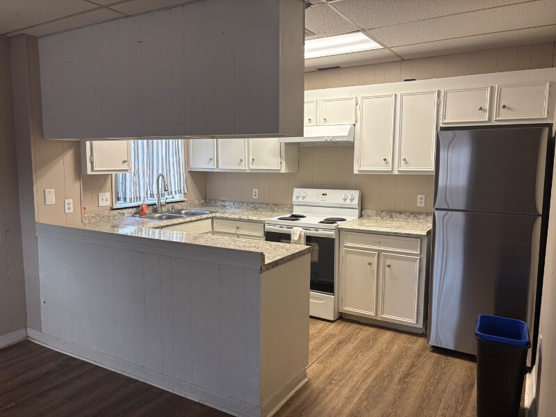 Building Photo - 603 Thornhill Dr