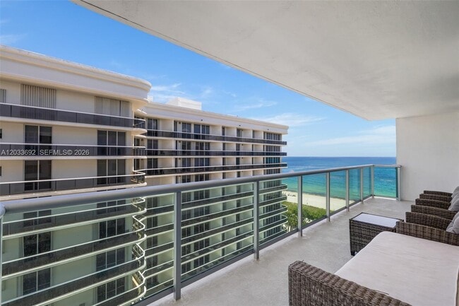 Building Photo - 9511 Collins Ave