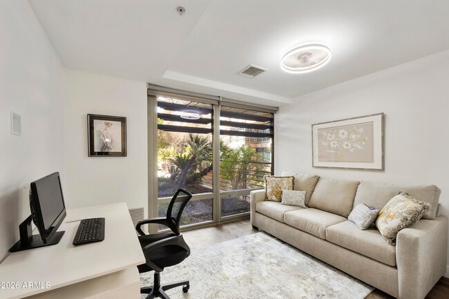 Building Photo - 7161 E Rancho Vista Dr