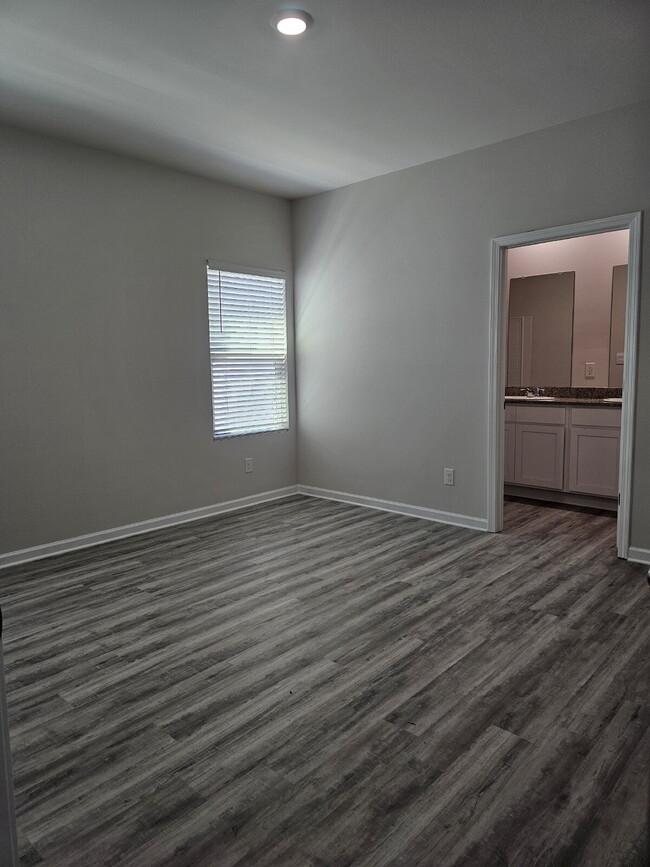 Building Photo - "New Construction 4-Bed Gem on Renova Driv...