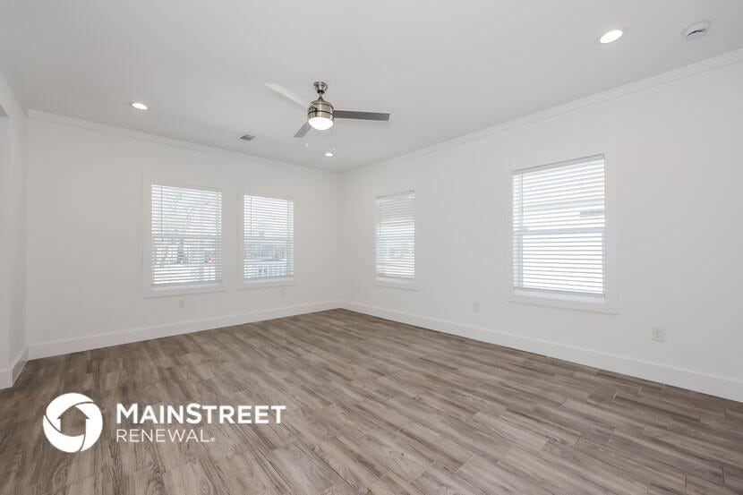 Building Photo - 1605 Daniel St