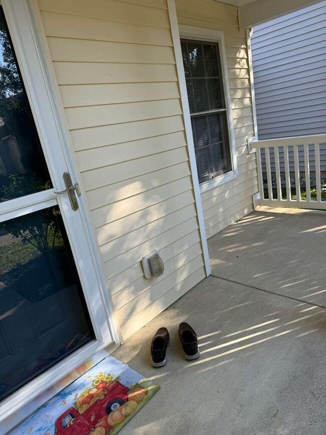 Building Photo - 8282 Mira St