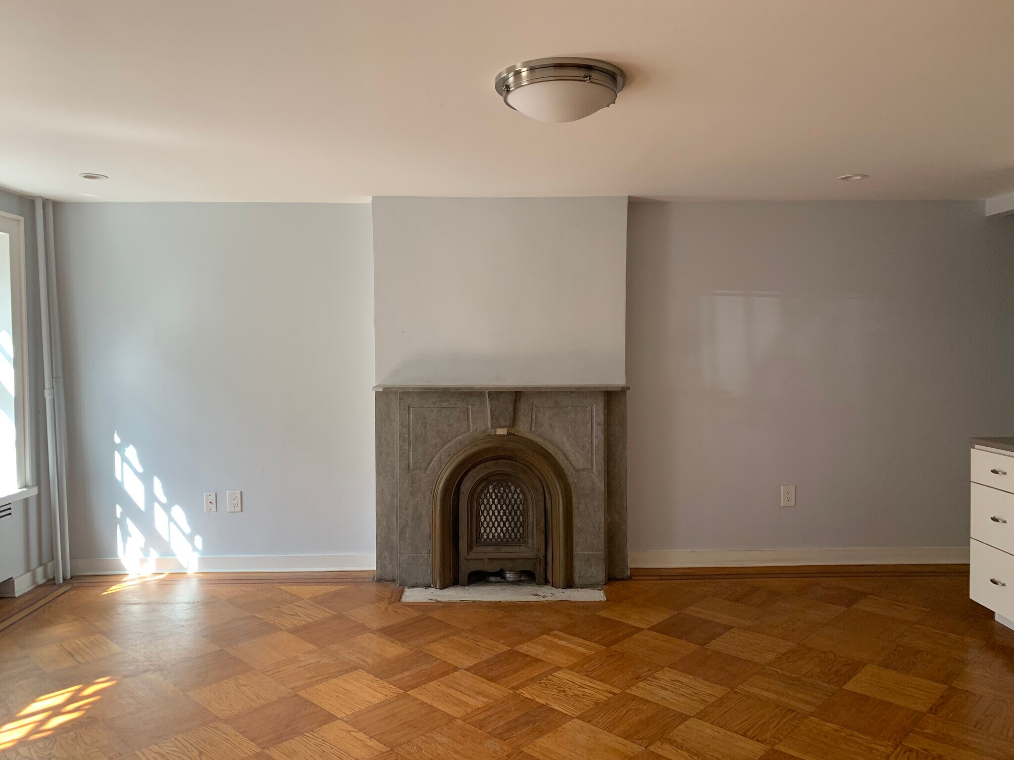 Building Photo - 139 16th St