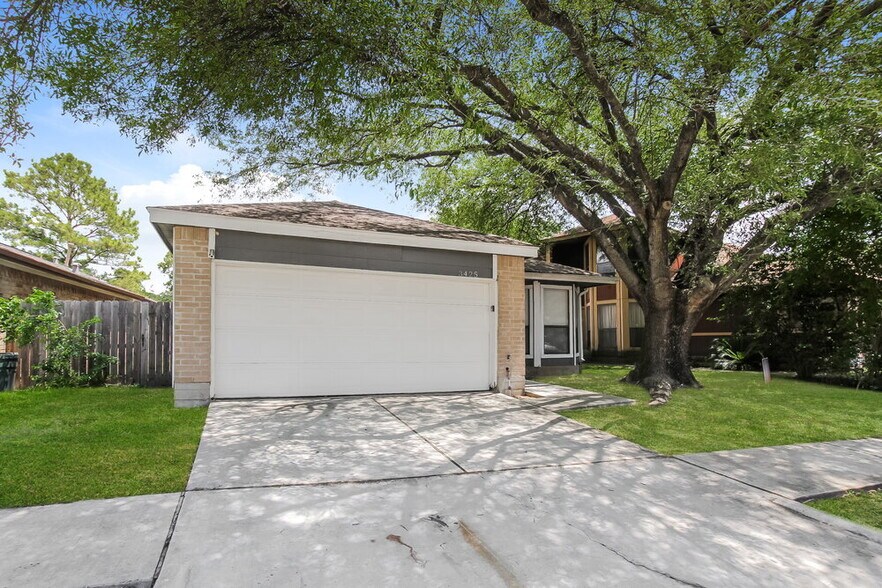 Primary Photo - 3425 Benfield Dr